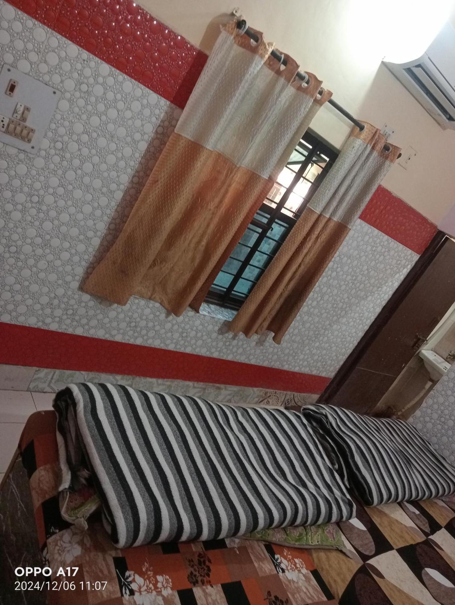 Govind Guest House Mathura Ngoại thất bức ảnh