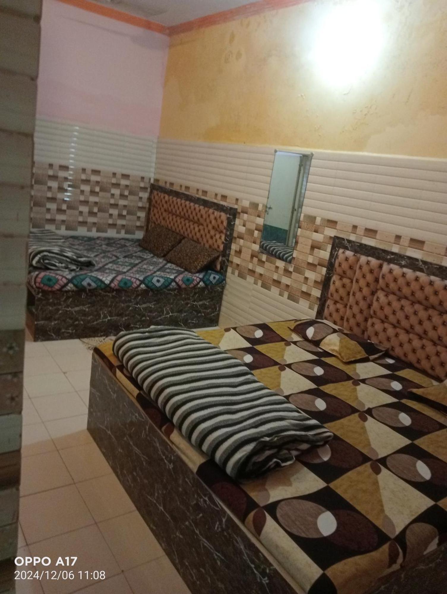 Govind Guest House Mathura Ngoại thất bức ảnh